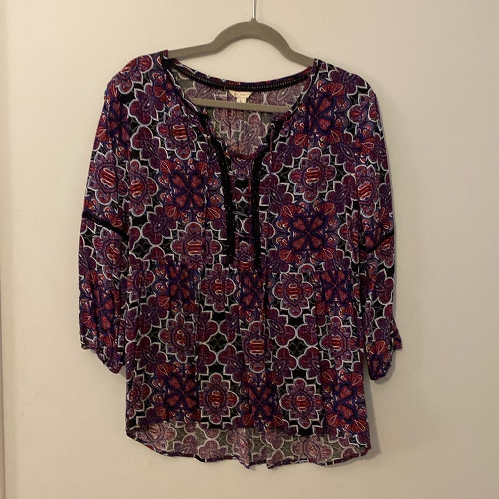 Cato blouse. Like new condition. Size large hi-low hem.
